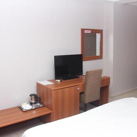 Grand Ibro Hotel Annex Ankuru Kültér fotó
