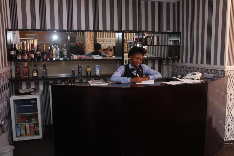 Grand Ibro Hotel Annex Ankuru Kültér fotó
