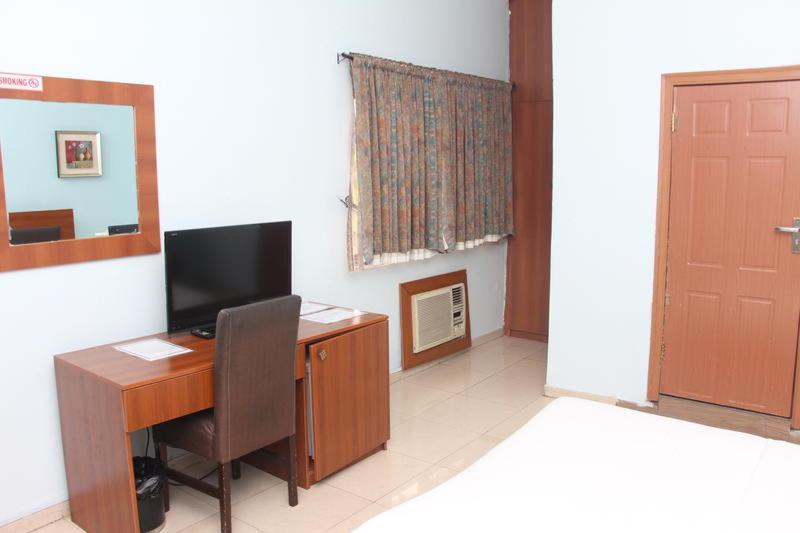 Grand Ibro Hotel Annex Ankuru Kültér fotó