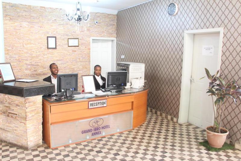 Grand Ibro Hotel Annex Ankuru Kültér fotó