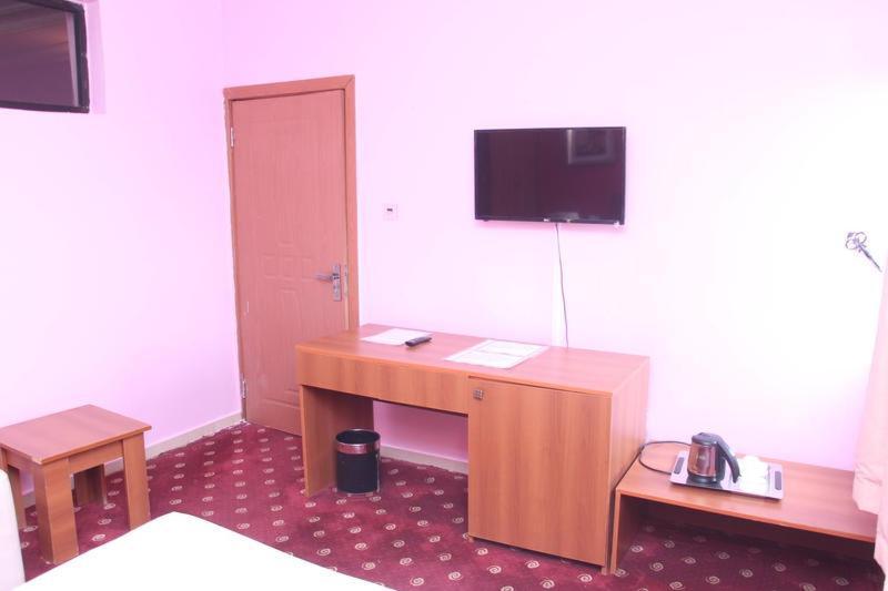 Grand Ibro Hotel Annex Ankuru Kültér fotó