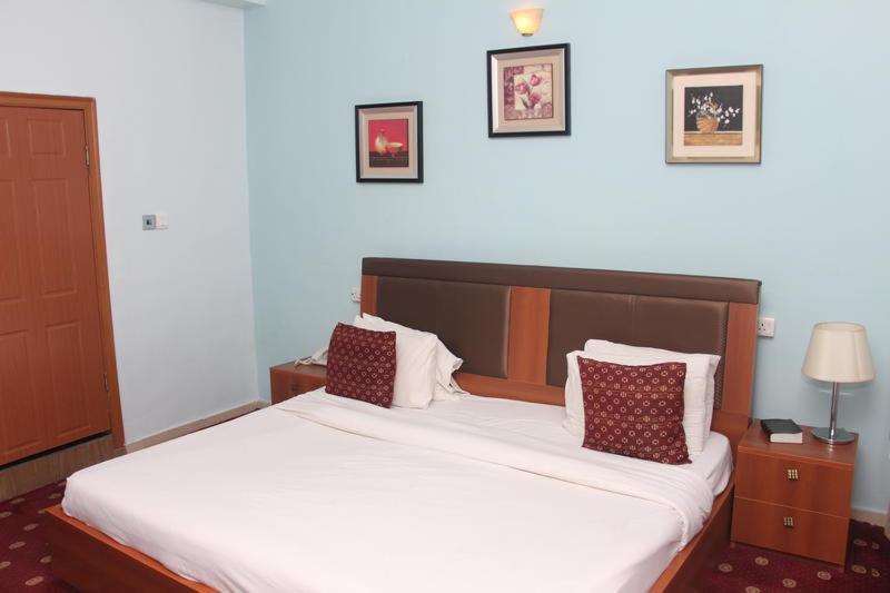 Grand Ibro Hotel Annex Ankuru Kültér fotó