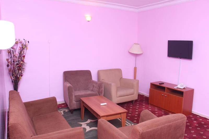 Grand Ibro Hotel Annex Ankuru Kültér fotó